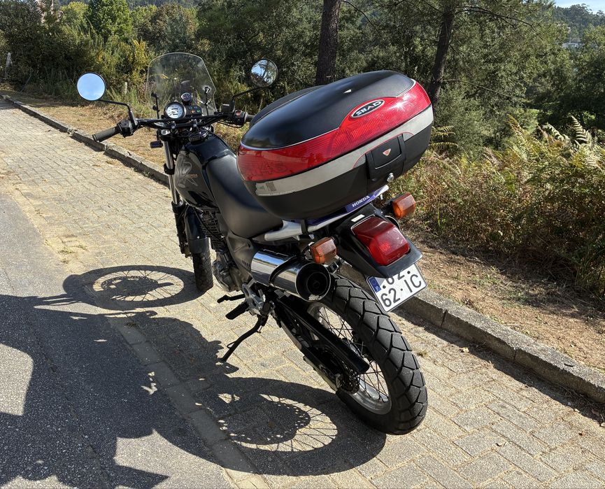 Honda slr 650  Carta A2 24,5 KW ou 33.3 Cv. Vigor Dominator troco