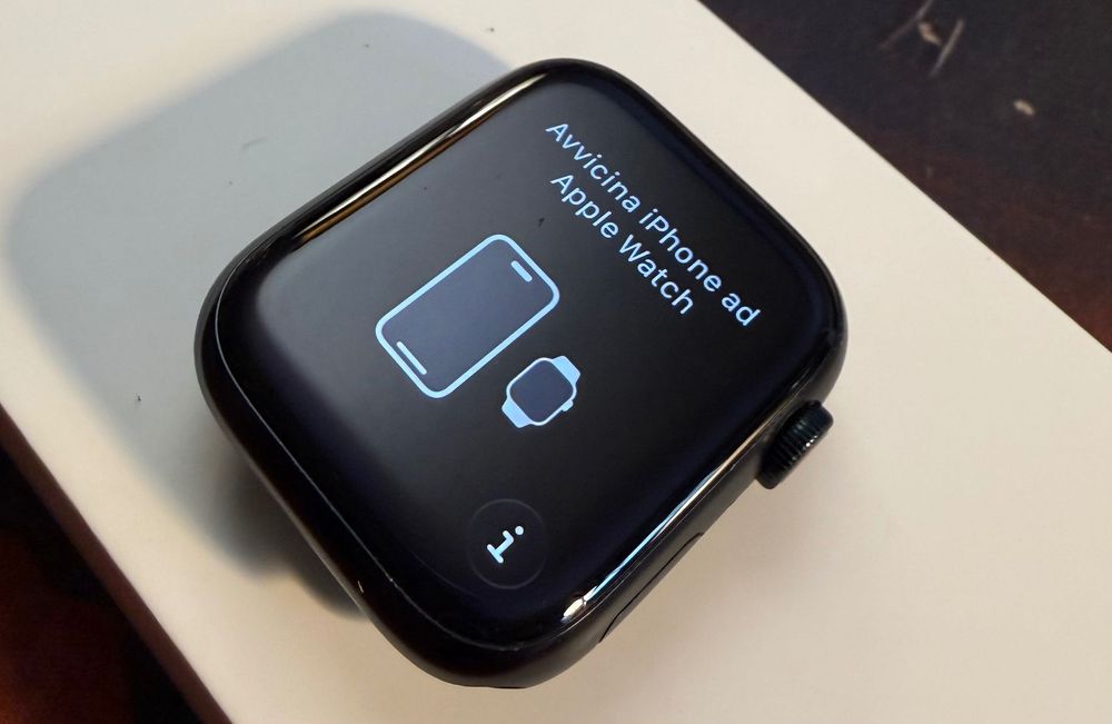 Apple Watch 8 45 mm  + cellular