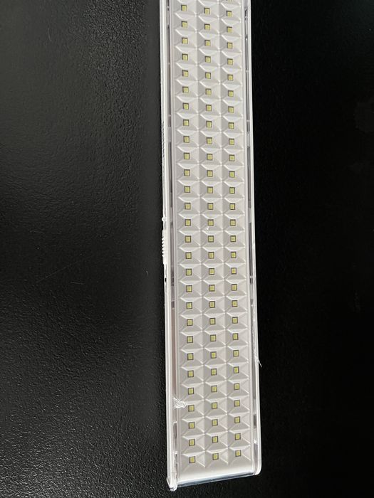 Лампа светодиодная аккумуляторная