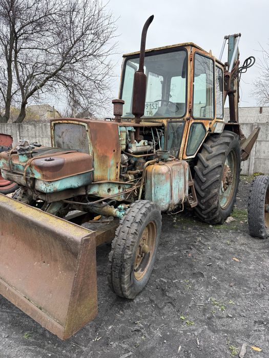 Продам екскаватор юмз