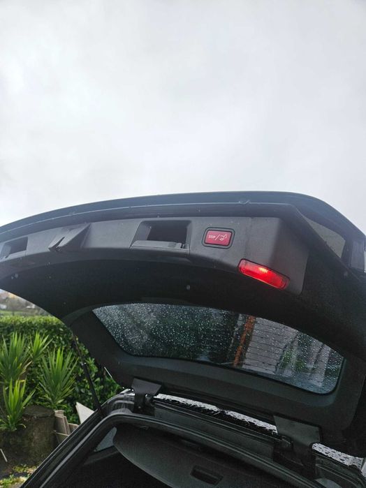 Mercedes Bens E300 Bluetec Hybrid