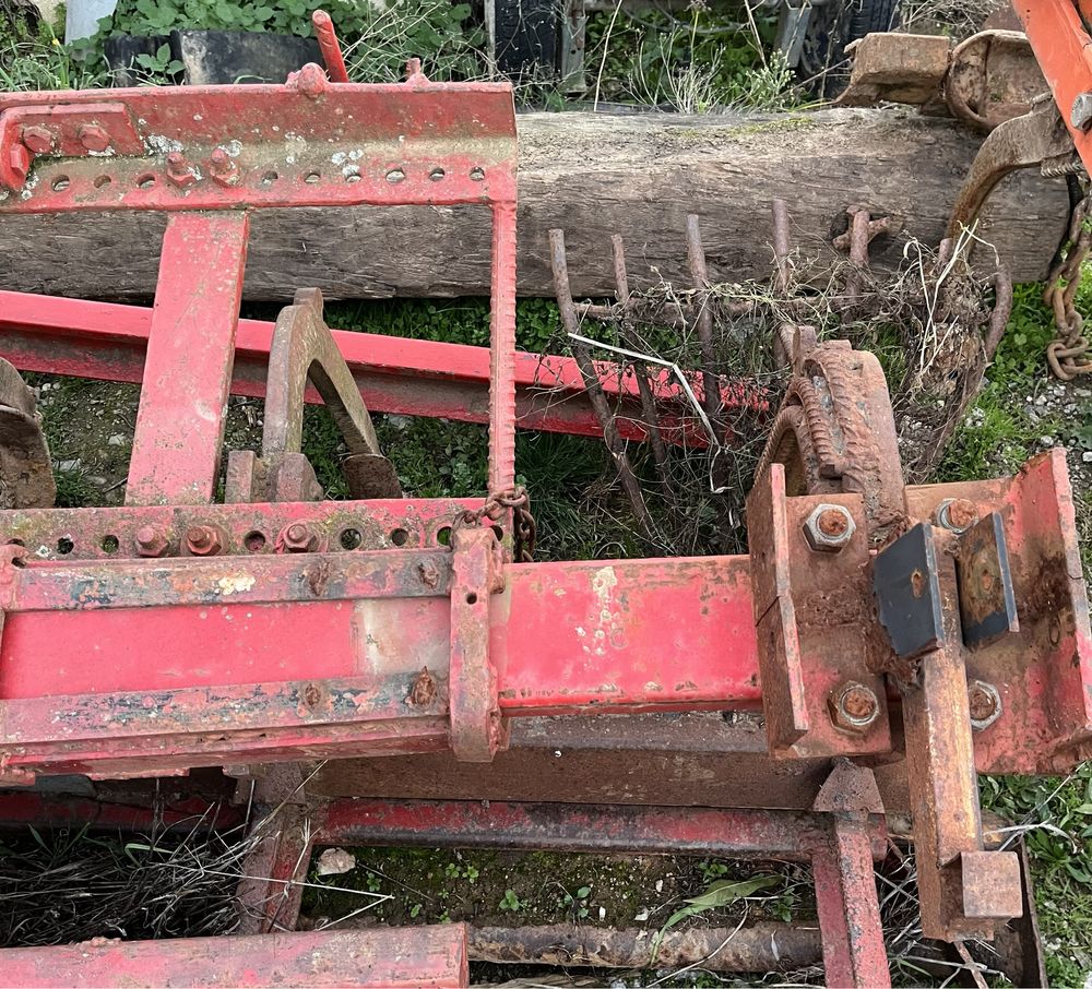 Várias Alfaias Agricolas
