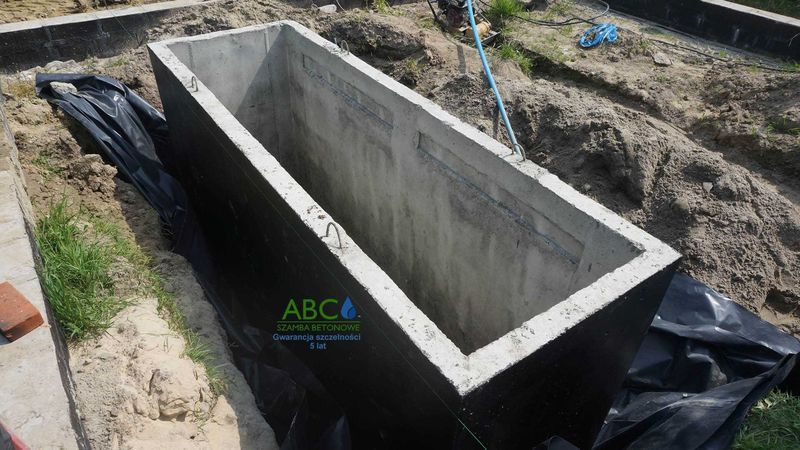 Szamba betonowe zbiorniki na deszczówkę szambo ścieki 12 10m3 8 14 6