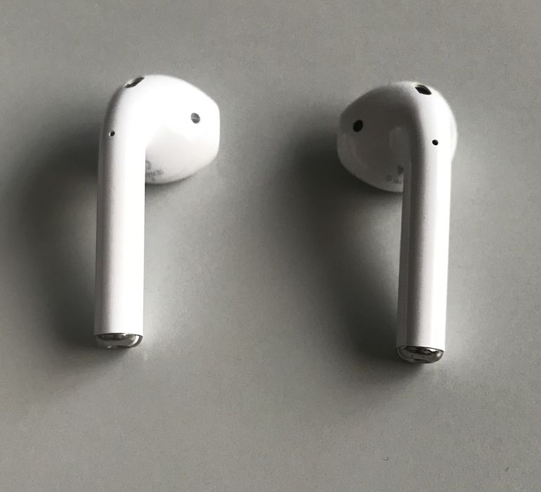 Vendo ( Fones AriPods 2nd )