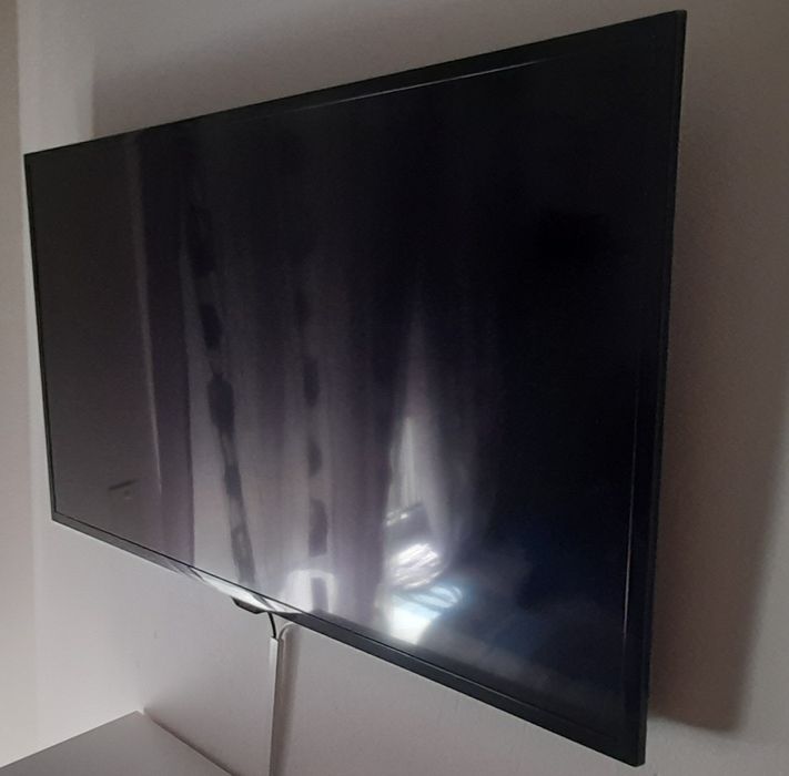 Tv 50 polegadas como nova