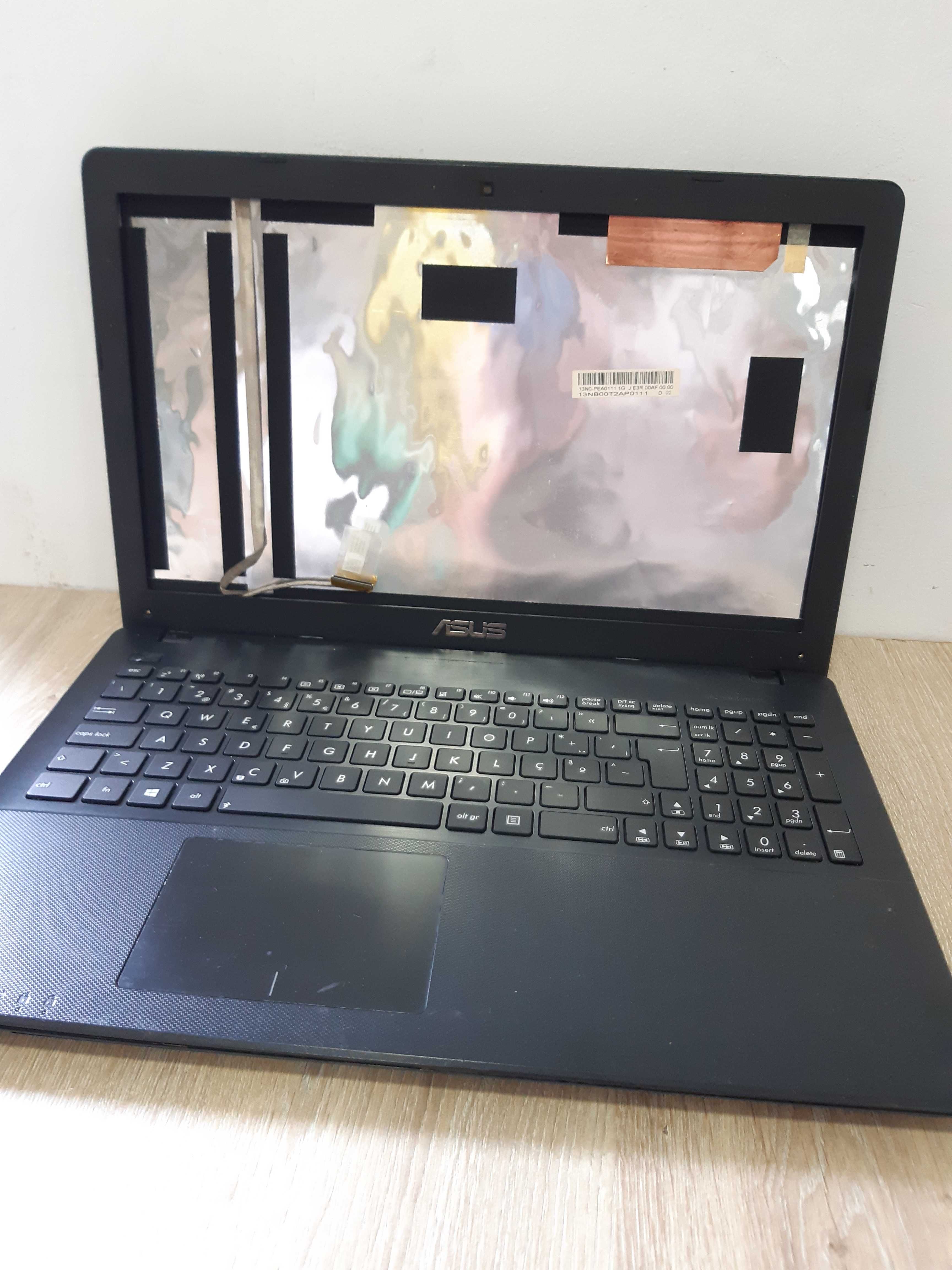 Portátil ASUS X552L