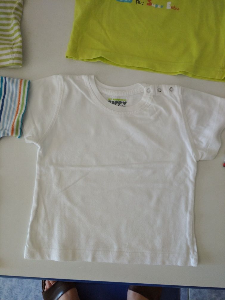 Conjunto de 5 t-shirts tamanho 9/12 meses