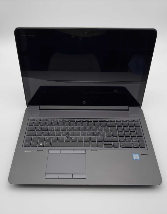 HP ZBook 15 G4 | i7-7820HQ | 32GB | 512GB SSD | TOUCH | 1 ANO GARANTIA