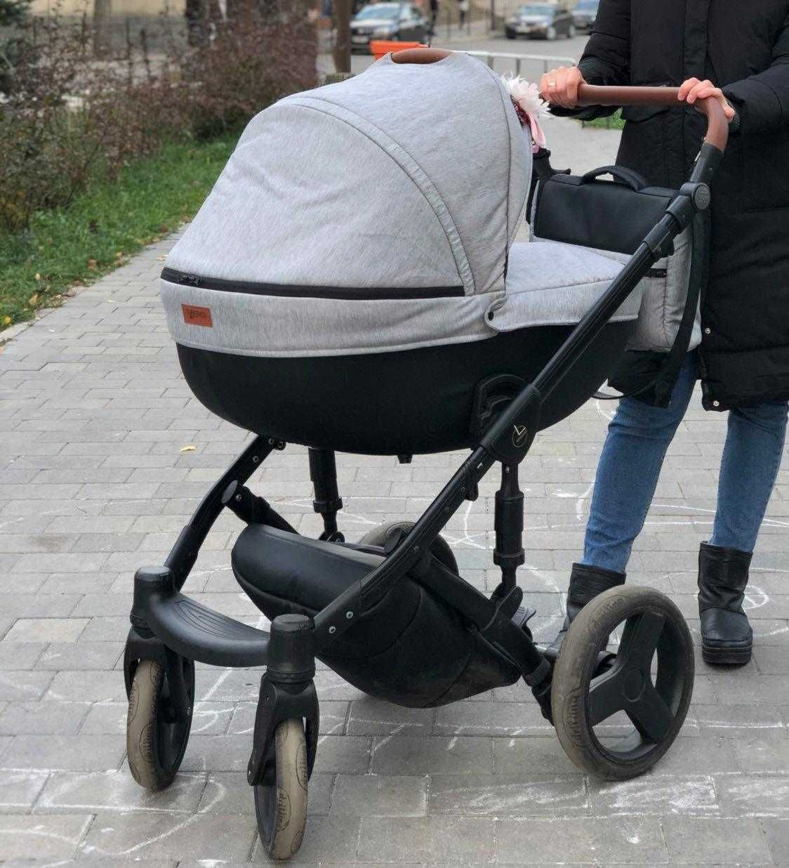Продам коляску 2 в 1