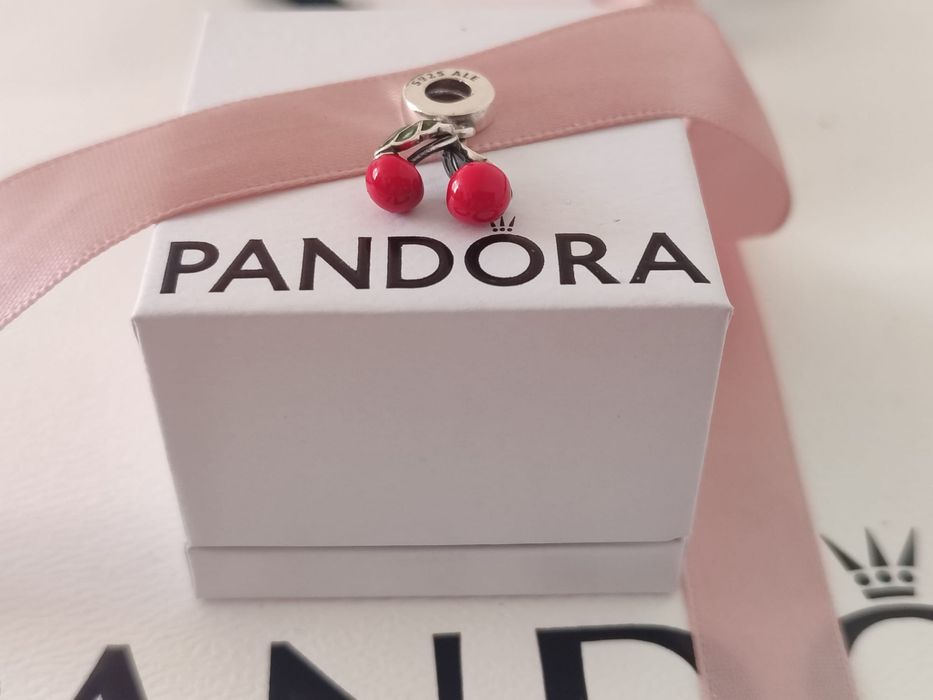 Zawieszka Charms Pandora Nowa WYSYLAM W PUDELKU