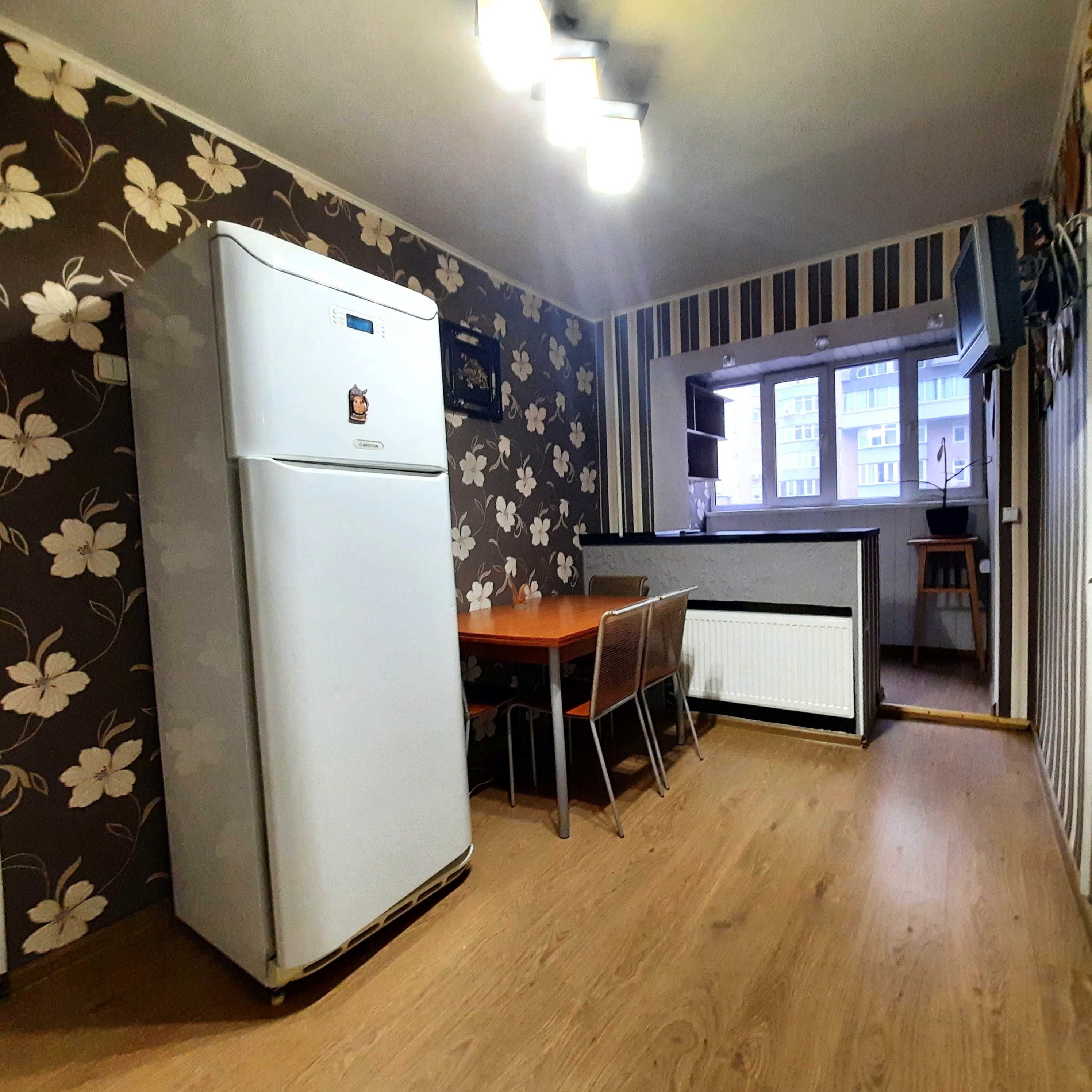 Продаж 3-кімнатної квартири на вул. Антоновича (Горького), 152,
