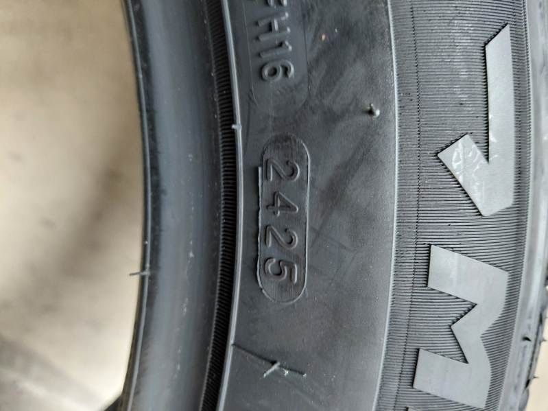 Nowe opony 205/55r16 wielosezonowe