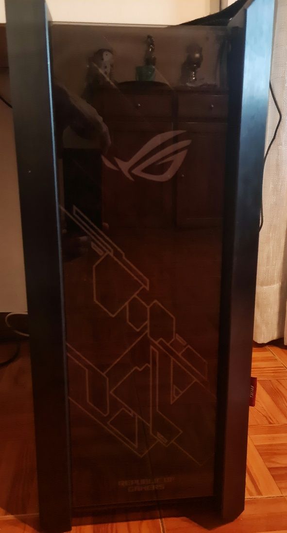 Asus Heluos i5-8600K 24gb Ram 1060 6GB