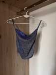 Top na ramiączkach crop top