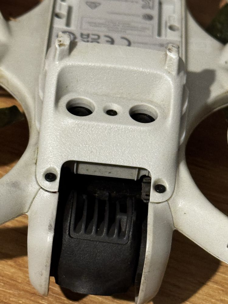 Dron Dji neo 2 baterie osłony i dwa komplet śmigieł