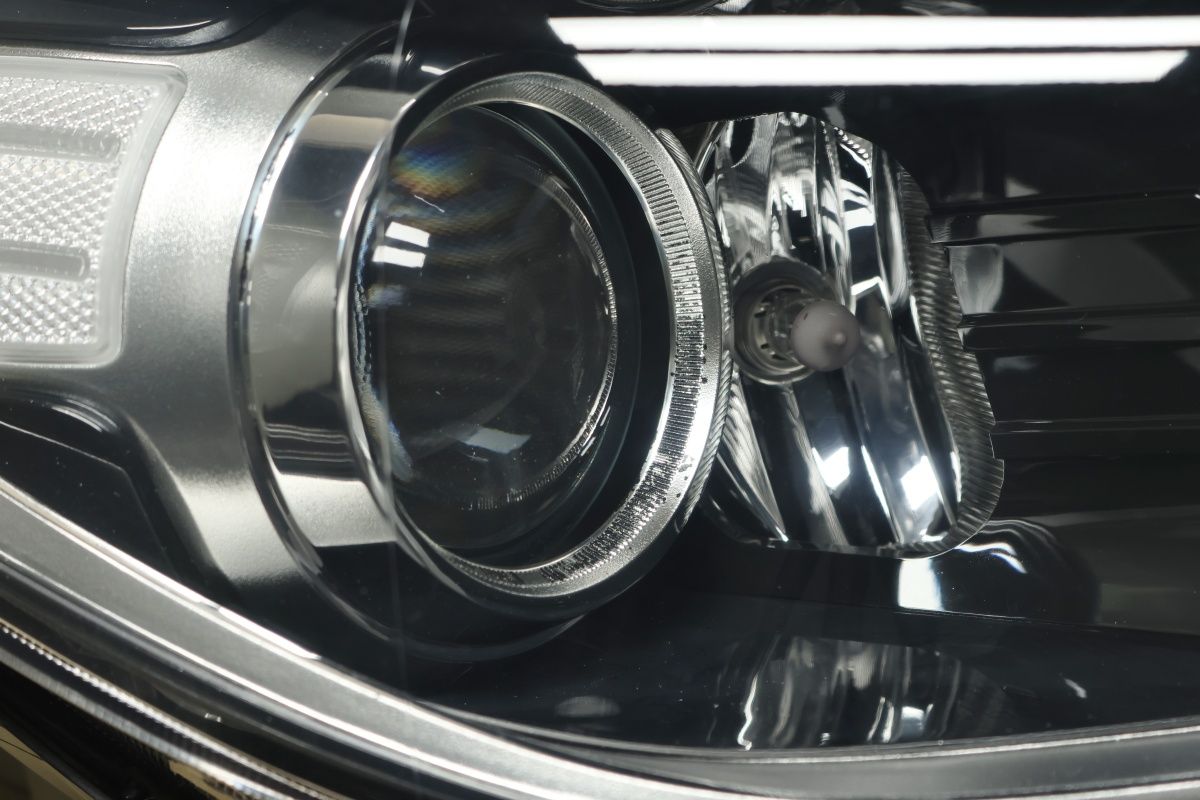 Reflektor lampa Hyundai i30 prawy