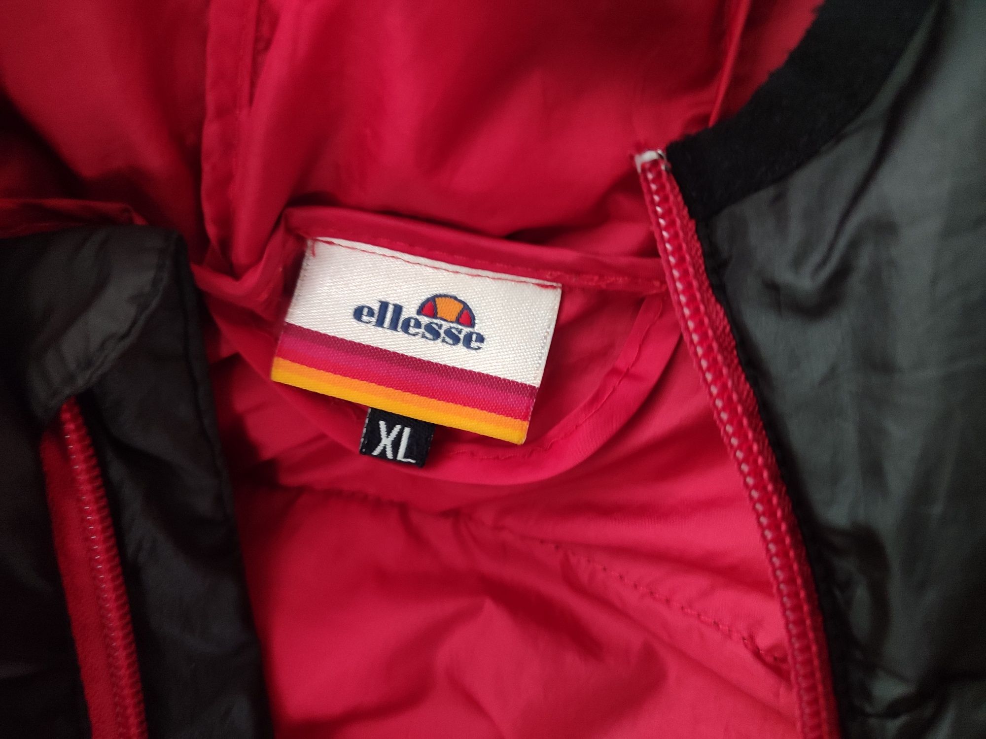 Куртка ellesse розмір XL