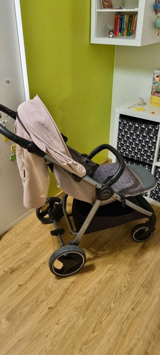 Sprzedam wózek - spacerowy