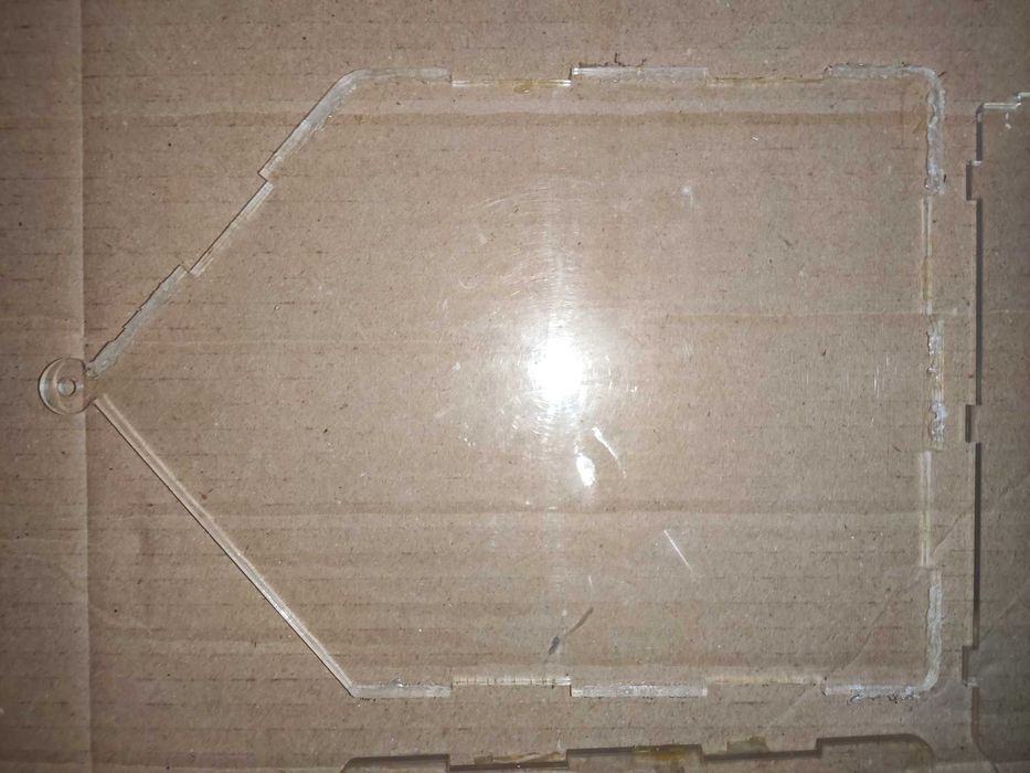 Оргстекло акрил куски прозрачный пластик 16 х 15 /22 см толщина 3 мм