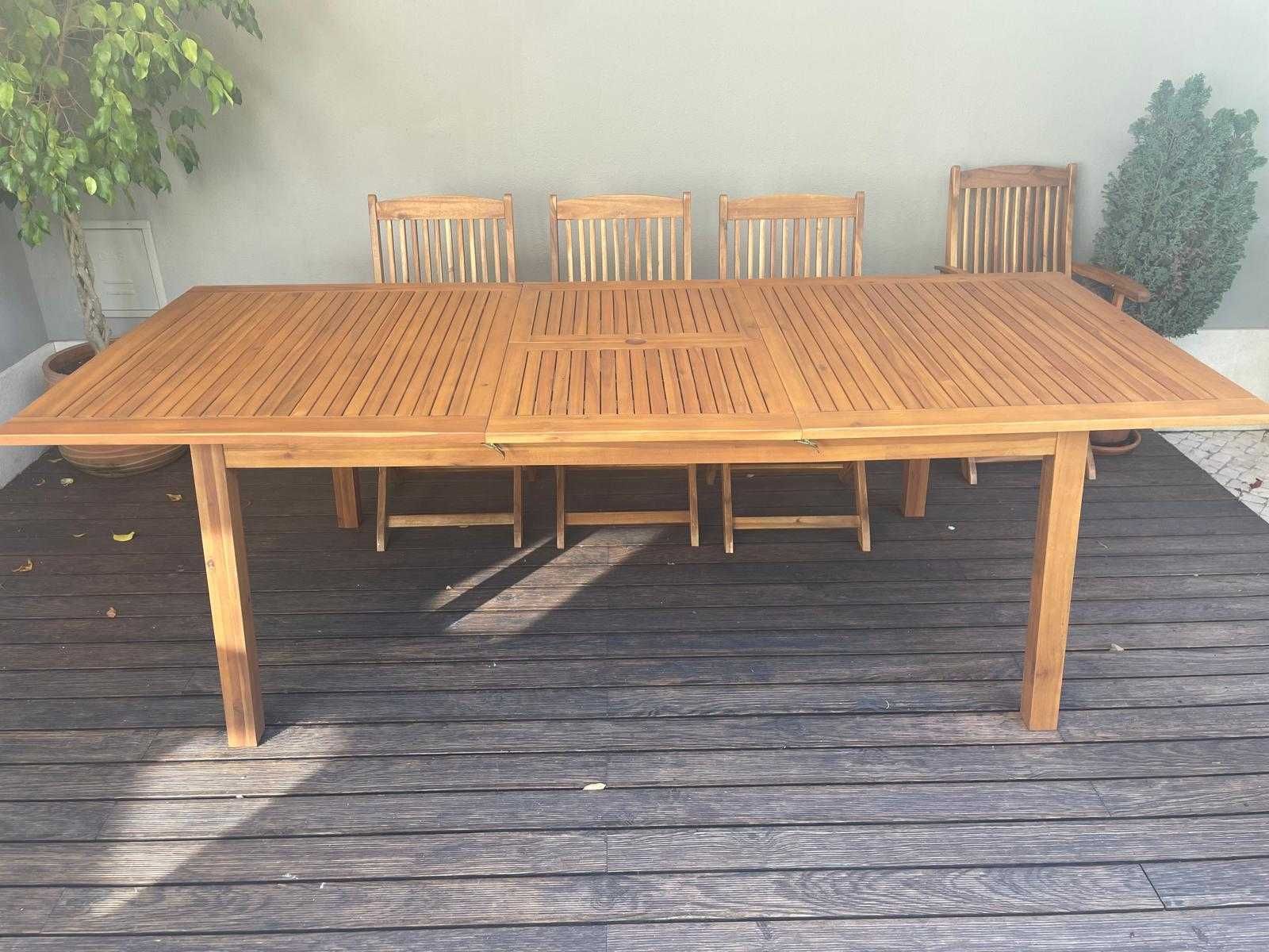 Mesa de Jardim (como nova)