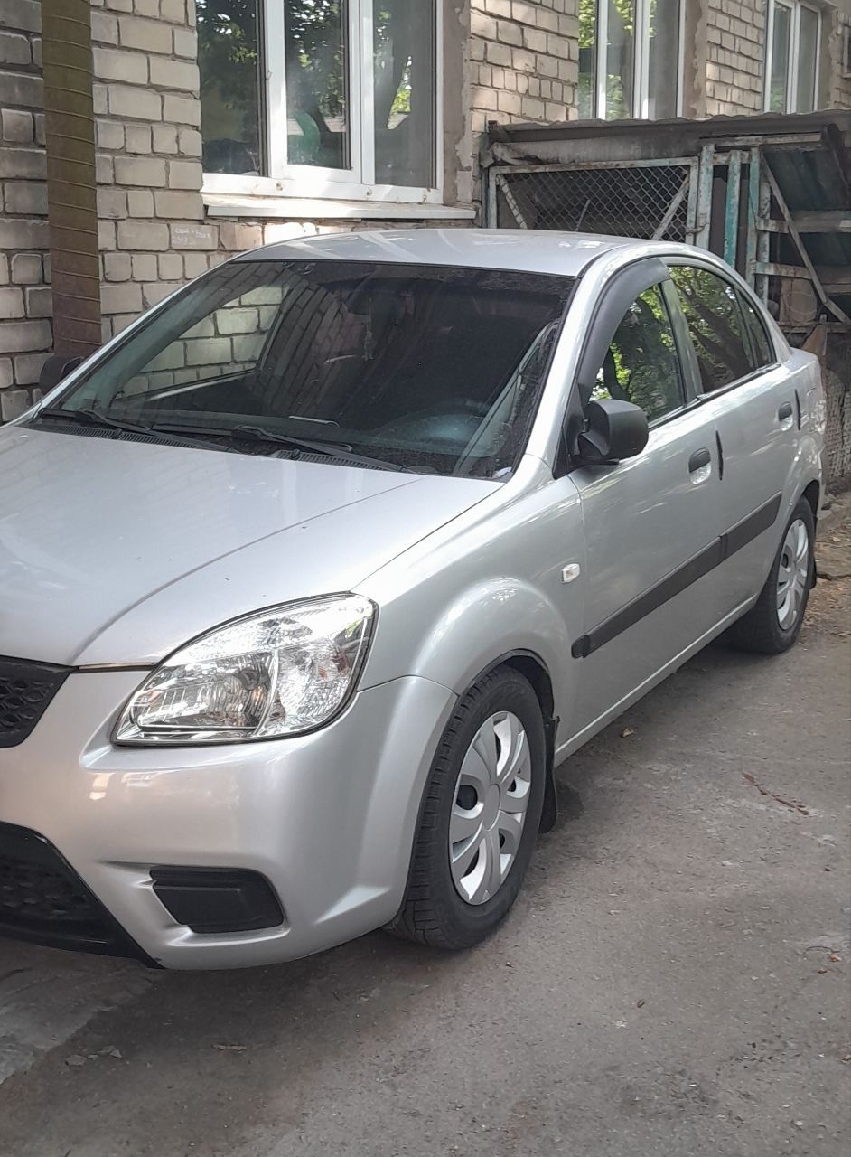 Продам киа рио 2 2007 год выпуска