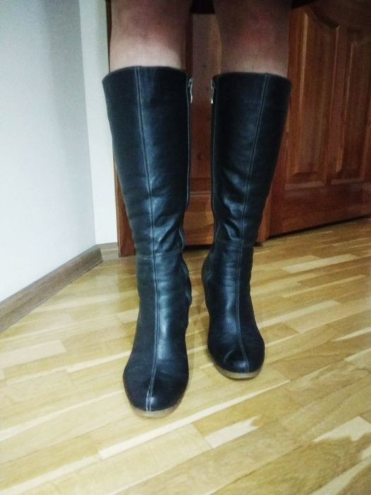 Розпродаж ! Елегантні зимові чоботи, майже нові, чорні