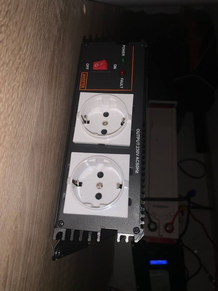 Продам инвертор 1200w