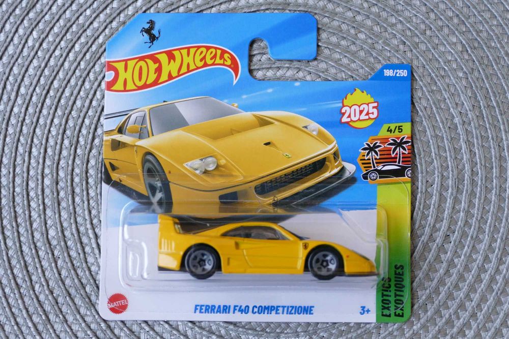 Hot Wheels autko "Resorak" FERRARI F40 COMPETIZIONE edycja 2025r.