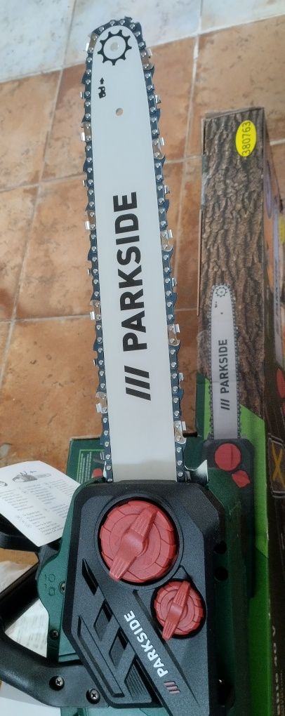 Motoserra a bateria Parkside 40v