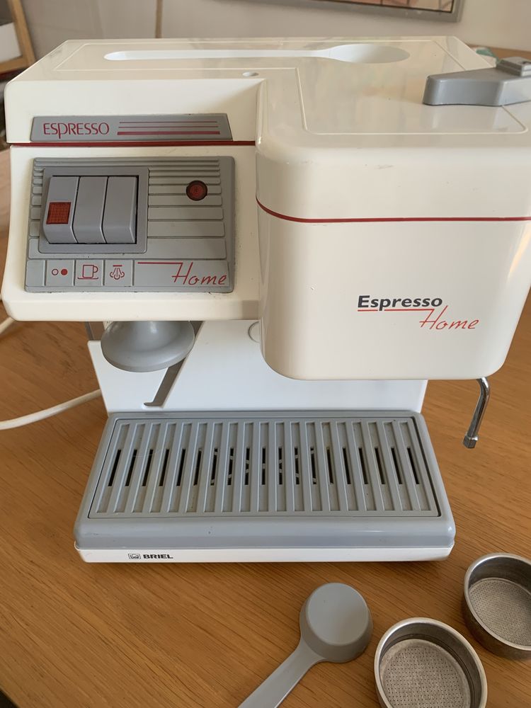 Maquina de café expresso Briel