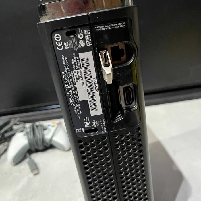 Konsola Xbox 360 120GB + Pad, chip Aurora, 1000+ gier
