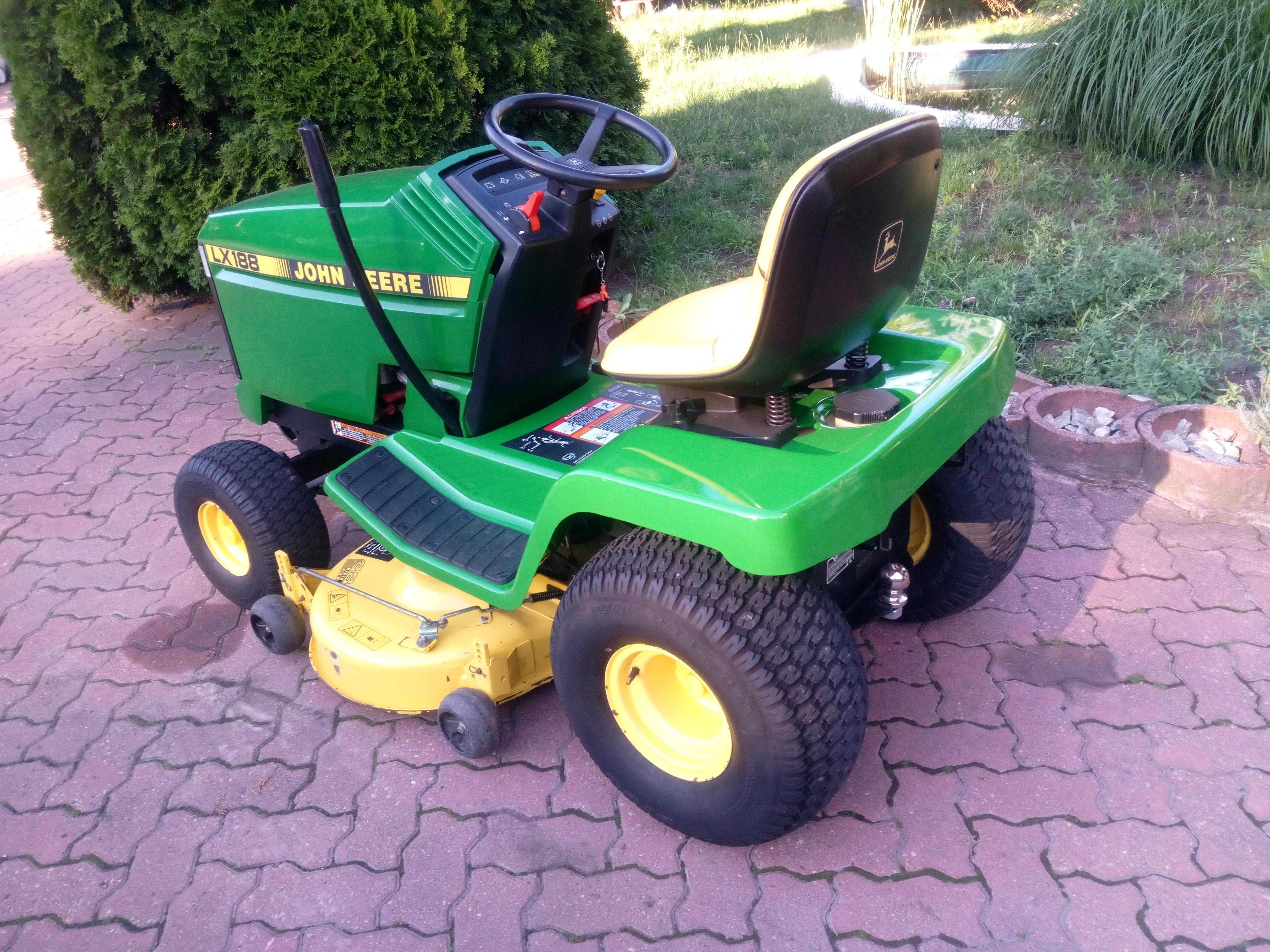 Kosiarka traktorek John Deere LX188 Kawasaki 2 cylindry pompa