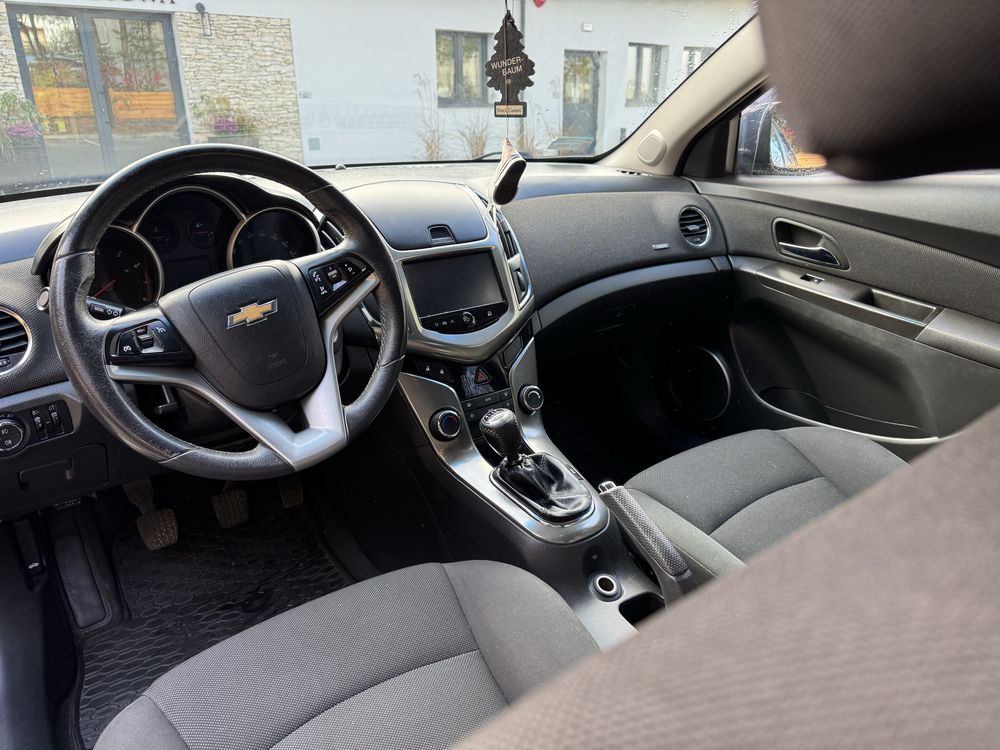 Chevrolet Cruze 1.8 lpg prywatny zadbany samochód