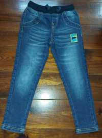 Spodnie jeansowe dla chłopca, rozmiar 110