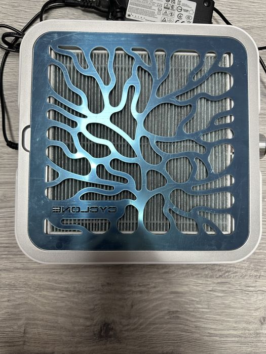 Витяжка для манікюру і педикюру Cyclone X3 з вугільним НЕРА-фільтром