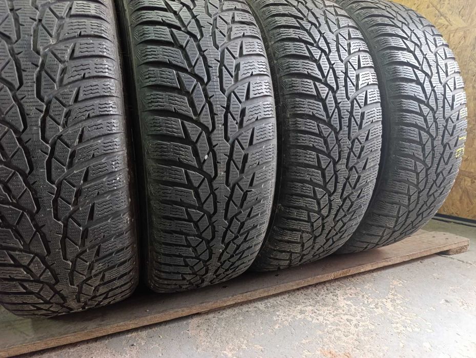 215 65 16 Nokian WR D4 шини зимові