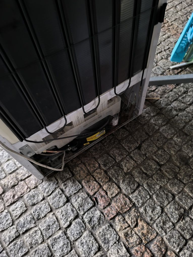 Frigorífico Fagor de encastrar para arranjar