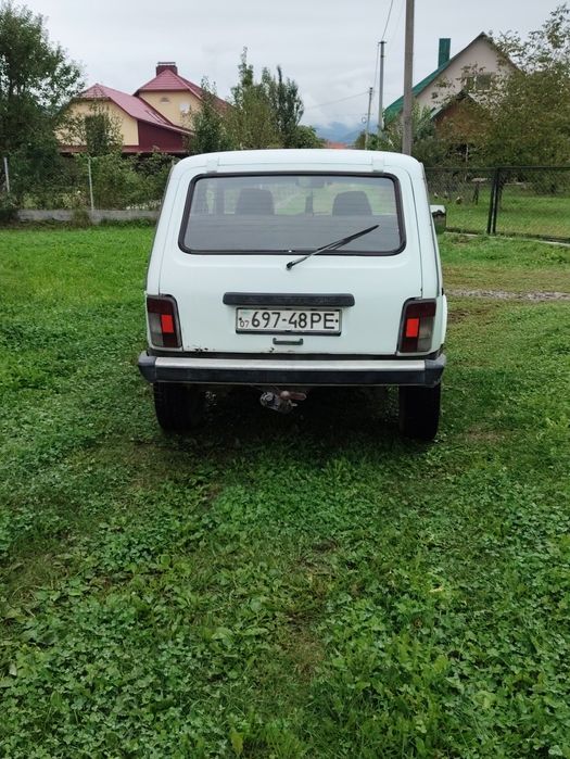 Продам нива 21214
