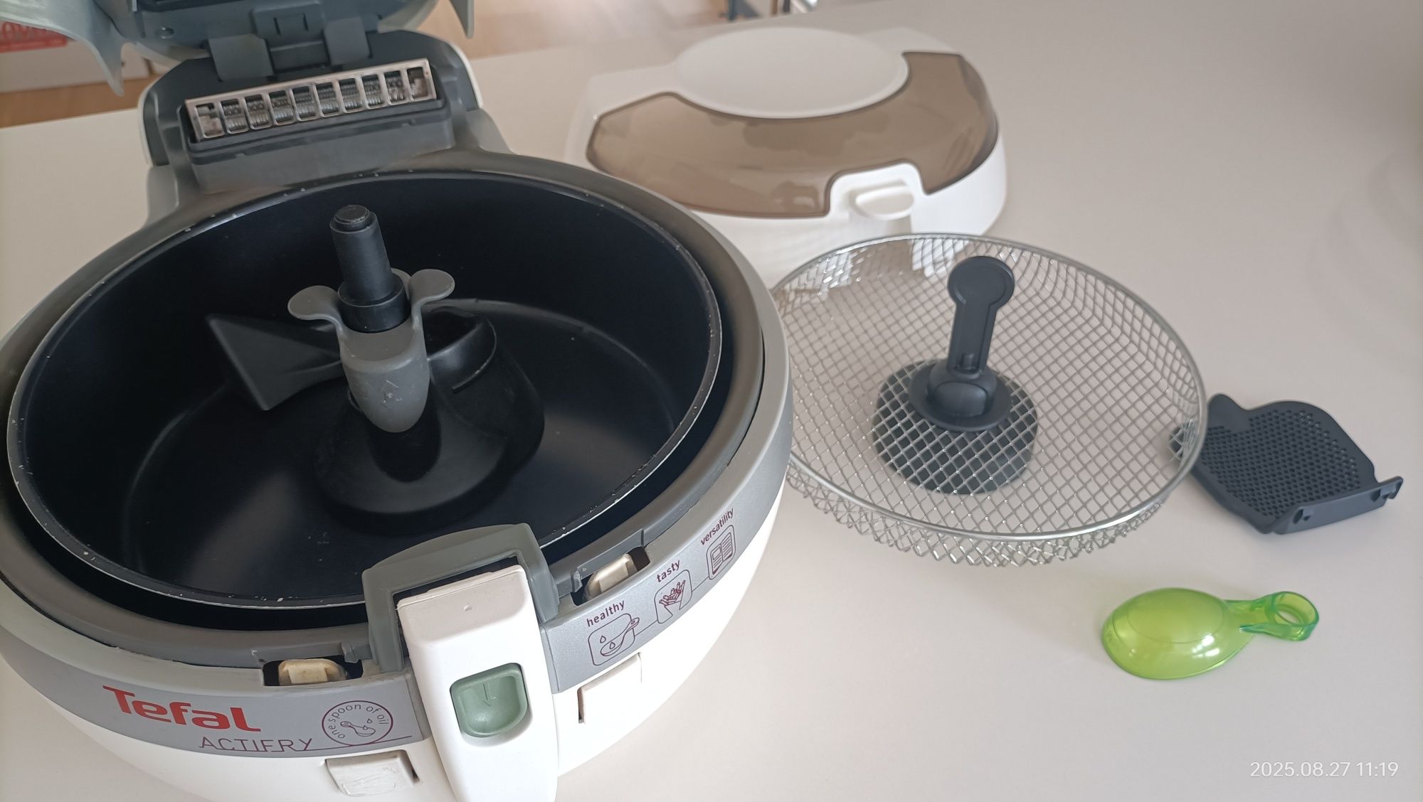 ActiFry Tefal – fritadeira sem óleo (cesto, tampa e filtro novos)