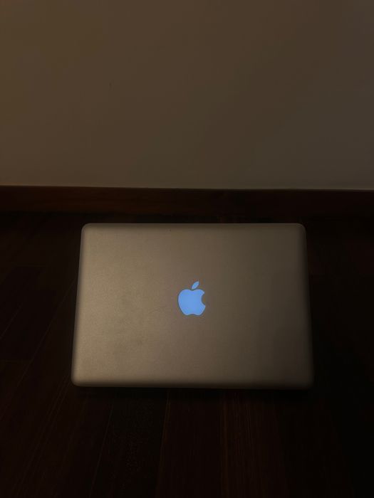 MacBook Pro 13” Como Novo