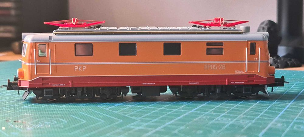 H0 Lokomotywa elektryczna EP05-28 MTB-model Nowa