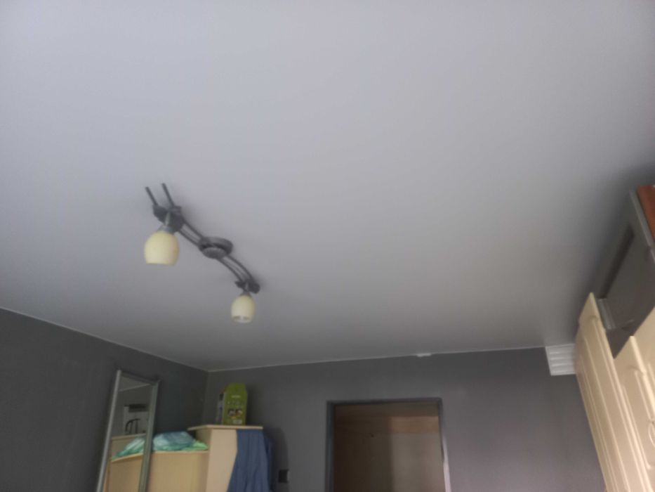 Продам срочно! Кімнату в гуртожитку з окремим душом і туалетом