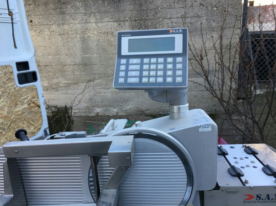 Автоматический слайсер -Bizerba