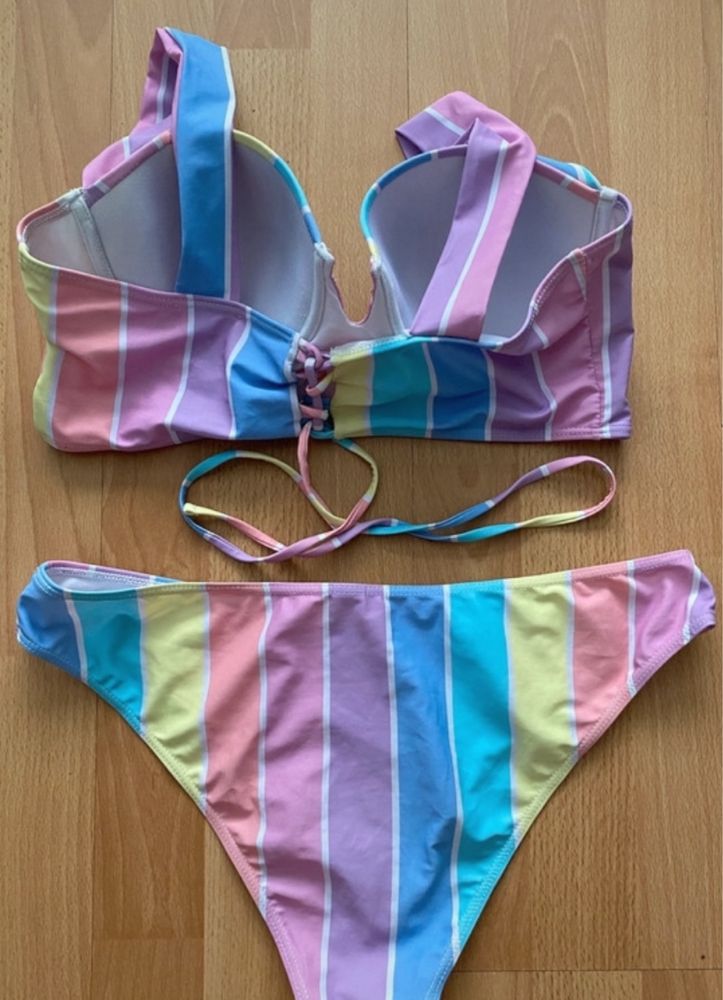 Piękny kolorowy pastelowy kostium kąpielowy bikini Shein