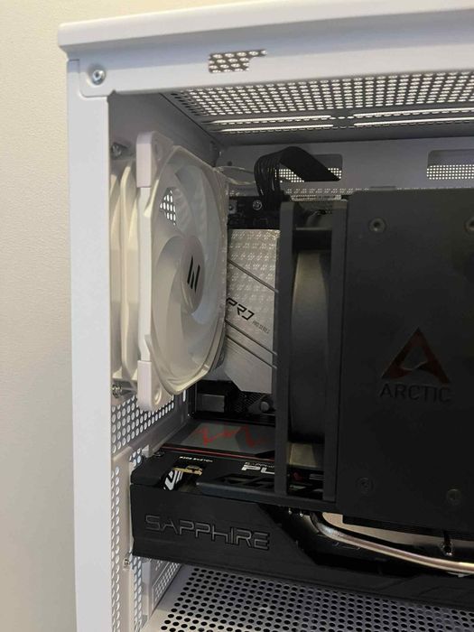 FV23%/Ryzen 5 5500/RX7600/16Gb/Biały Komputer Gamingowy