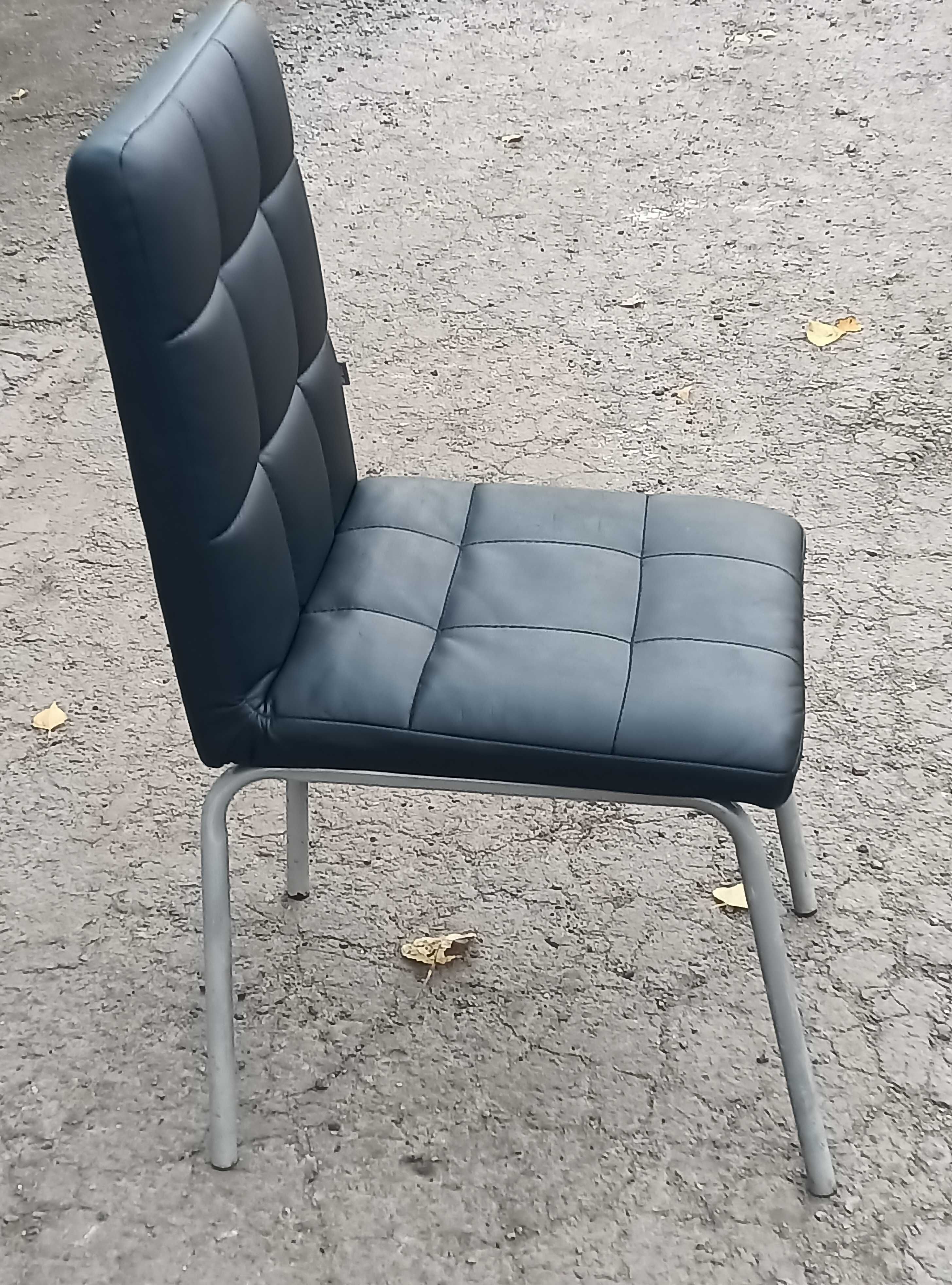 Отличные мягкие стулья – кожзам - 1300 грн - м.Святошин
