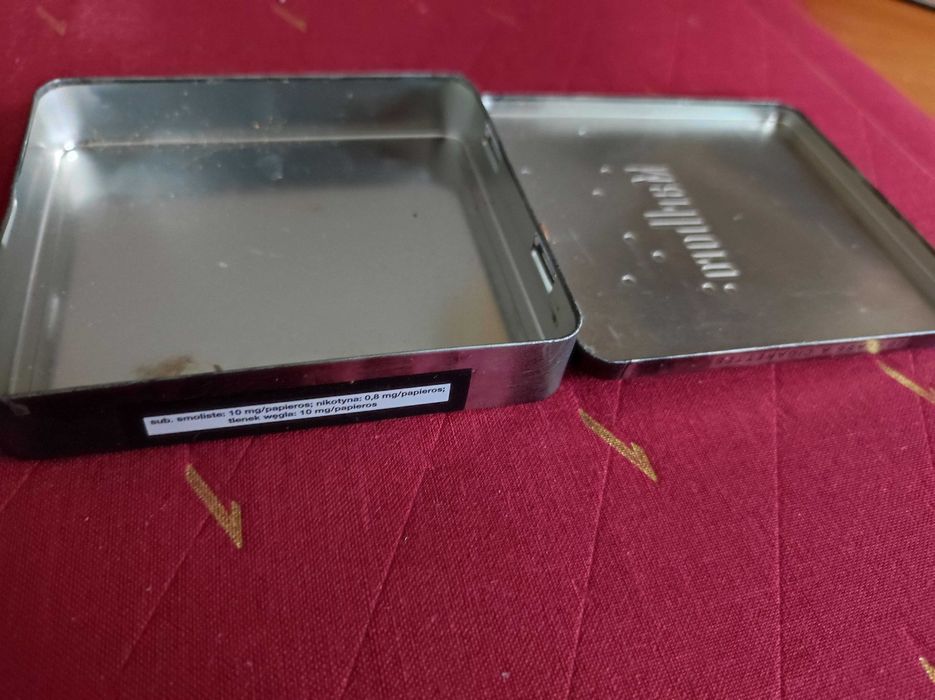 papierośnica pudełko etui   Malboro