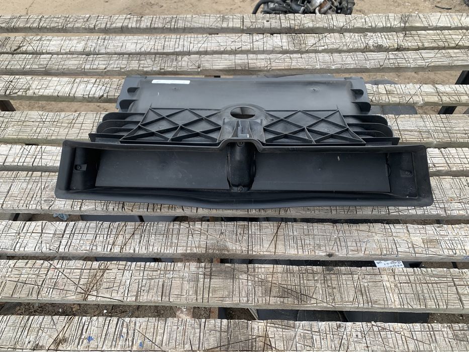 Tesla model y лювер жалюзи моторчик люверса оригинал разборка