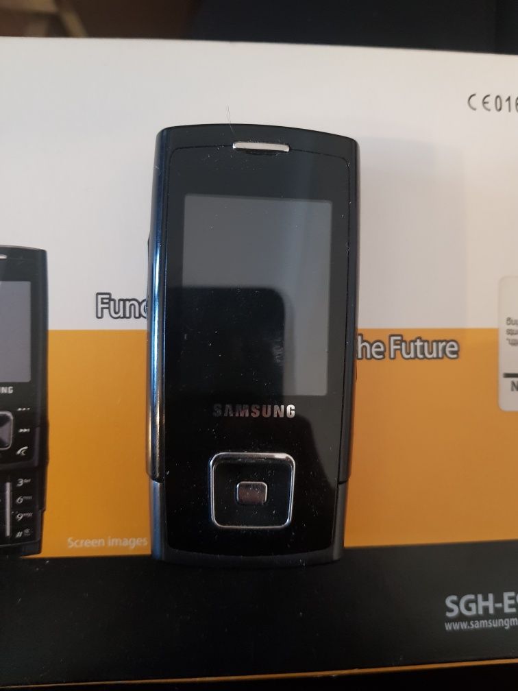 Телефон - Самсунг E900