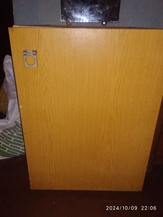 Тумбочка отдам в дар самовывоз